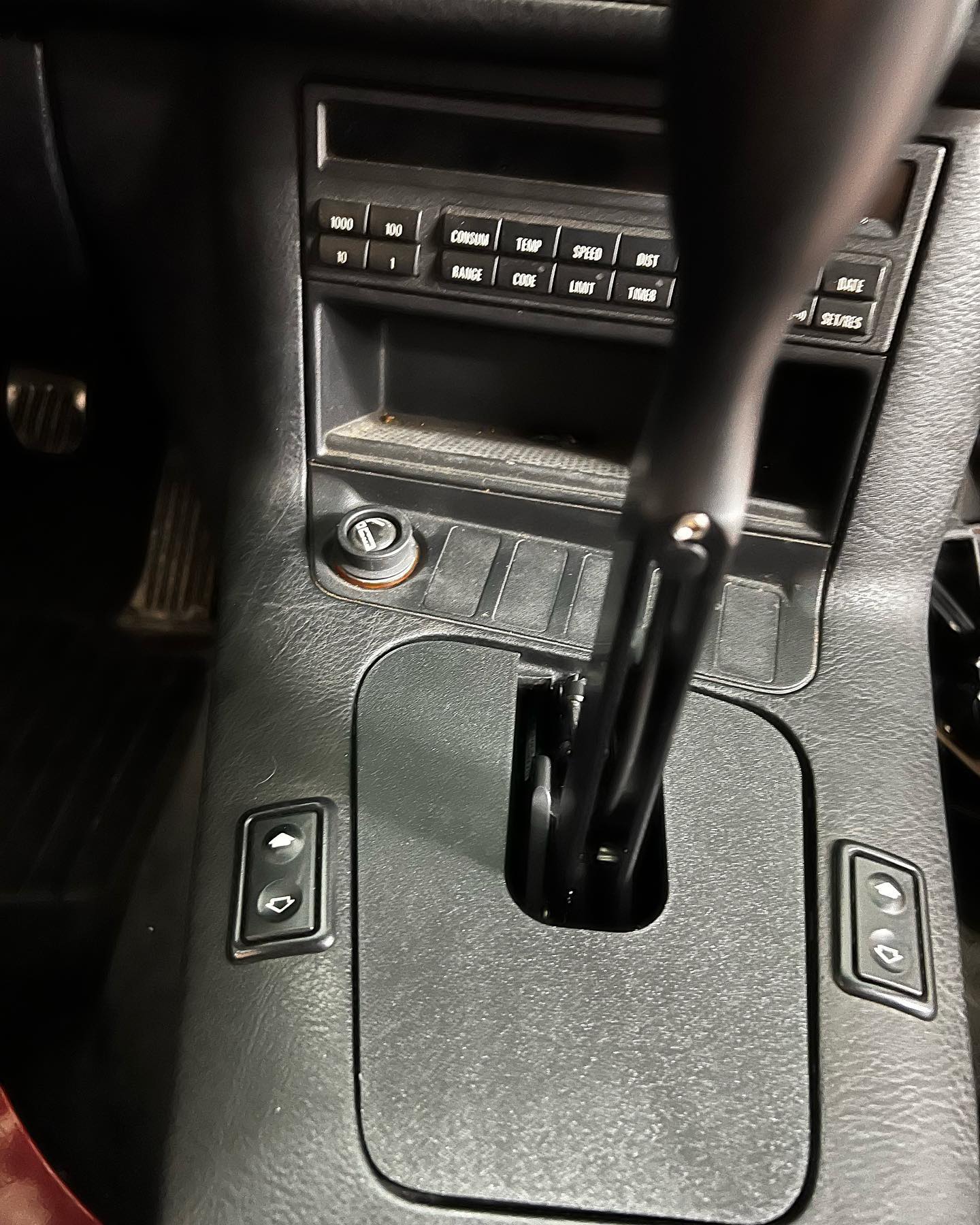 BMW E36 - Shifter Surround